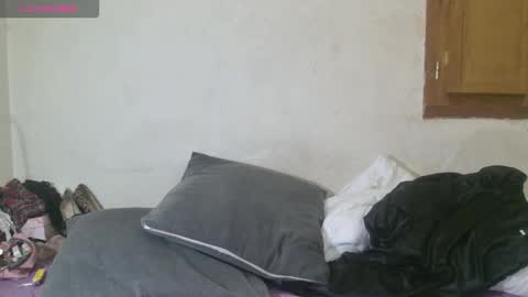 Snapshot of mistressmilly32 chatting on 12.04.25 mistressmilly32 online show from 12.04.25