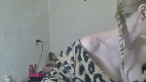 Snapshot of mistressmilly32 chatting on 02.08.26 mistressmilly32 online show from 02.08.26