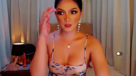 Leah online show from 12.08.24