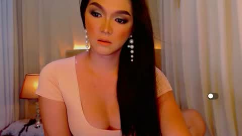 Leah online show from 04.05.26