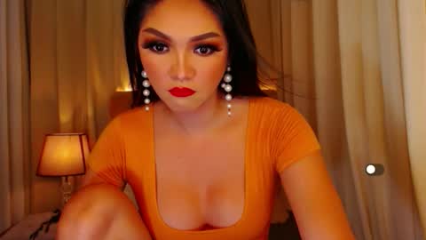 Leah online show from 04.19.26