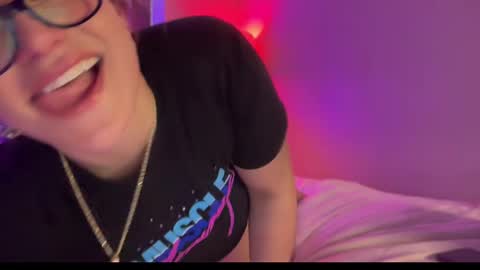 Snapshot of mistresssx chatting on 02.12.25 Miss X online show from 02.12.25