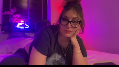Snapshot of mistresssx chatting on 03.05.25 Miss X online show from 03.05.25