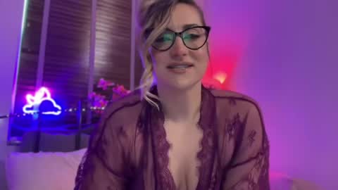 Snapshot of mistresssx chatting on 05.09.26 Miss X online show from 05.09.26