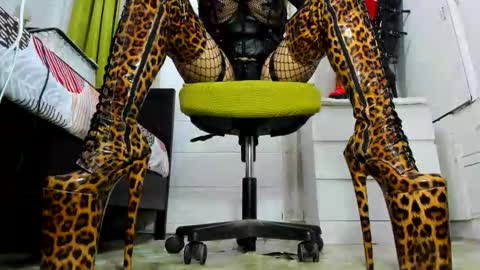 Snapshot of mistresstiffany69 chatting on 04.29.26 Tiffany online show from 04.29.26