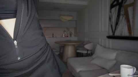 Snapshot of mistressuniverse chatting on 03.05.25 mistressuniverse online show from 03.05.25