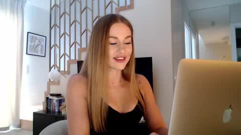 mistressuniverse online show from 02.18.26