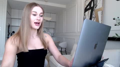 mistressuniverse online show from 03.03.26