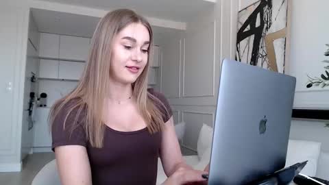 mistressuniverse online show from 03.10.26