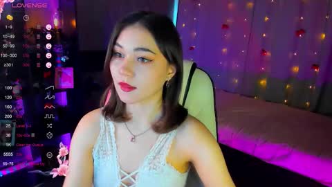 Snapshot of mistylovia chatting on 02.12.26 mistylovia online show from 02.12.26