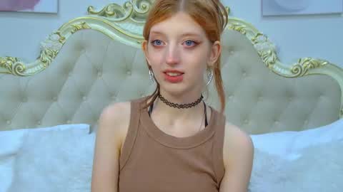 Snapshot of mistymarlow chatting on 09.26.25 Misty online show from 09.26.25