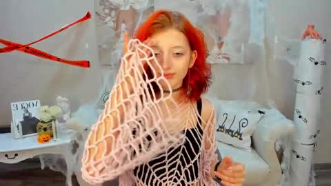 Snapshot of mistymarlow chatting on 10.25.25 Misty online show from 10.25.25