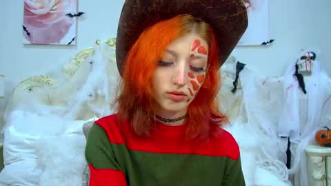 Snapshot of mistymarlow chatting on 10.29.25 Misty online show from 10.29.25