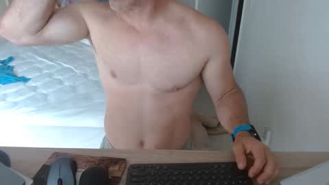 Snapshot of mitcheli chatting on 02.12.25 Onlyfans online show from 02.12.25