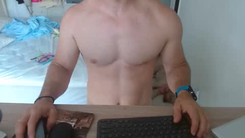 Snapshot of mitcheli chatting on 02.19.25 Onlyfans online show from 02.19.25