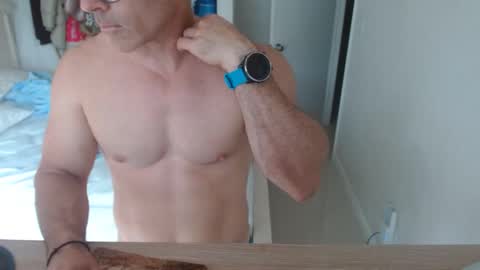 Snapshot of mitcheli chatting on 02.20.25 Onlyfans online show from 02.20.25