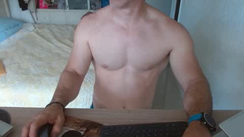 Snapshot of mitcheli chatting on 02.25.25 Onlyfans online show from 02.25.25