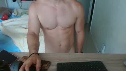 Snapshot of mitcheli chatting on 09.24.25 Onlyfans online show from 09.24.25