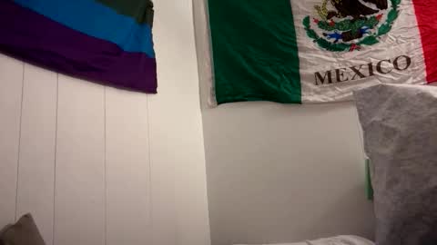 MichelleBunny7 online show from 01.17.26