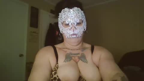 mitchie2824 online show from 11.22.25