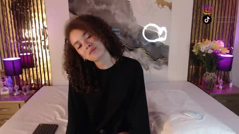 Mtica Brennet online show from 04.15.26