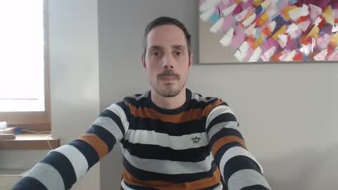 Snapshot of mitsch01 chatting on 12.20.24 Mitsch online show from 12.20.24