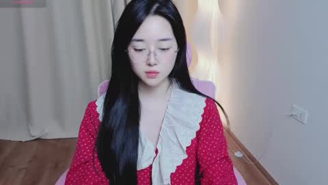 Snapshot of miu999 chatting on 01.05.26 miu online show from 01.05.26