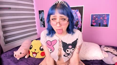 Snapshot of miwaviolet chatting on 02.06.25  Miwa Violet  online show from 02.06.25