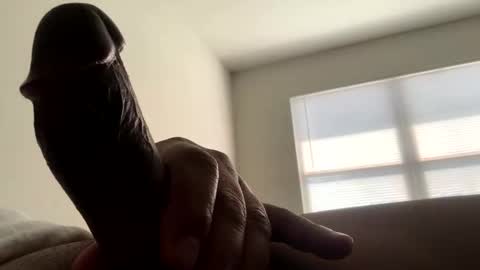 Snapshot of mixed7up chatting on 11.15.25 mixed7up online show from 11.15.25