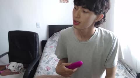 Naomi and Nekorii online show from 10.21.25