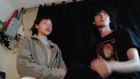 Naomi and Nekorii online show from 04.29.26