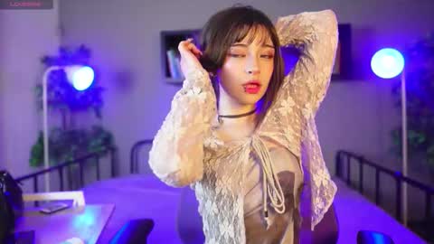 Snapshot of miyuki_wolf chatting on 11.18.25 miyuki_wolf online show from 11.18.25