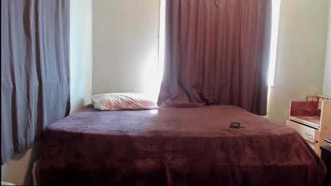 Snapshot of mizzkittay chatting on 01.03.25 MizzKittay online show from 01.03.25