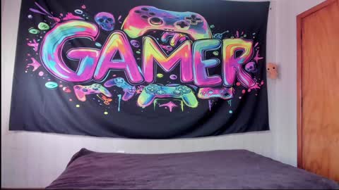 Snapshot of mizzkittay chatting on 01.14.25 MizzKittay online show from 01.14.25