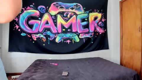 Snapshot of mizzkittay chatting on 01.22.25 MizzKittay online show from 01.22.25