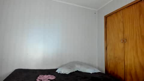 Snapshot of mizzkittay chatting on 02.19.25 MizzKittay online show from 02.19.25