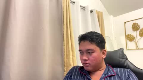 Snapshot of mj_xx7828 chatting on 12.21.25 Michole Jay online show from 12.21.25