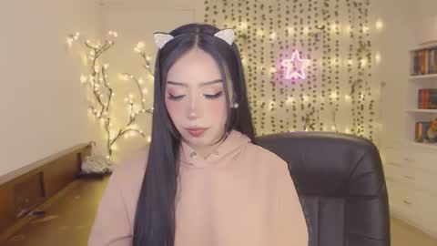 Snapshot of mkultra_aliice chatting on 01.21.25 Alice online show from 01.21.25