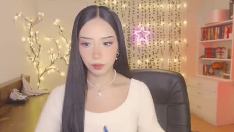 Snapshot of mkultra_aliice chatting on 02.09.25 Alice online show from 02.09.25