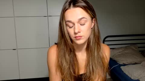 mmminnie online show from 11.14.25