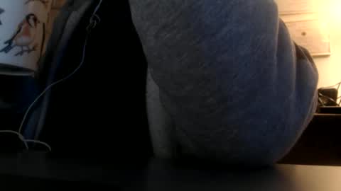 Snapshot of mmythmaker chatting on 02.02.26 mmythmaker online show from 02.02.26