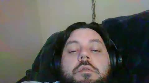 moaningperson855 online show from 01.01.25