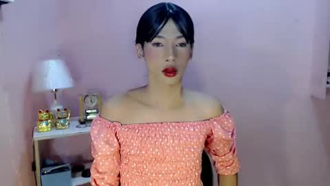 Mocha Locca  online show from 12.31.24