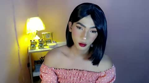 Mocha Locca  online show from 01.22.25