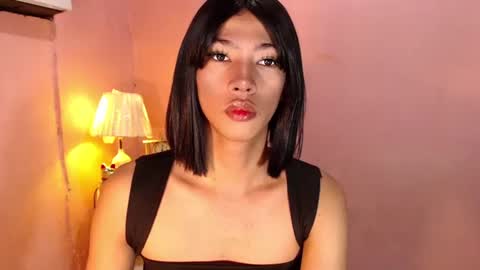 Mocha Locca  online show from 02.12.25