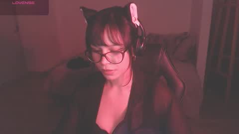 Snapshot of modjo_ chatting on 12.24.24 Modjo online show from 12.24.24