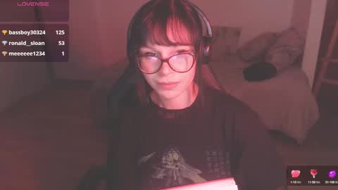 Snapshot of modjo_ chatting on 01.28.25 Modjo online show from 01.28.25