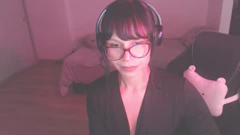 Snapshot of modjo_ chatting on 02.21.25 Modjo online show from 02.21.25