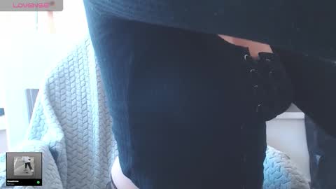 Snapshot of modjo_ chatting on 02.26.26 Modjo online show from 02.26.26