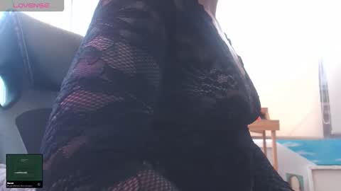 Snapshot of modjo_ chatting on 03.04.26 Modjo online show from 03.04.26